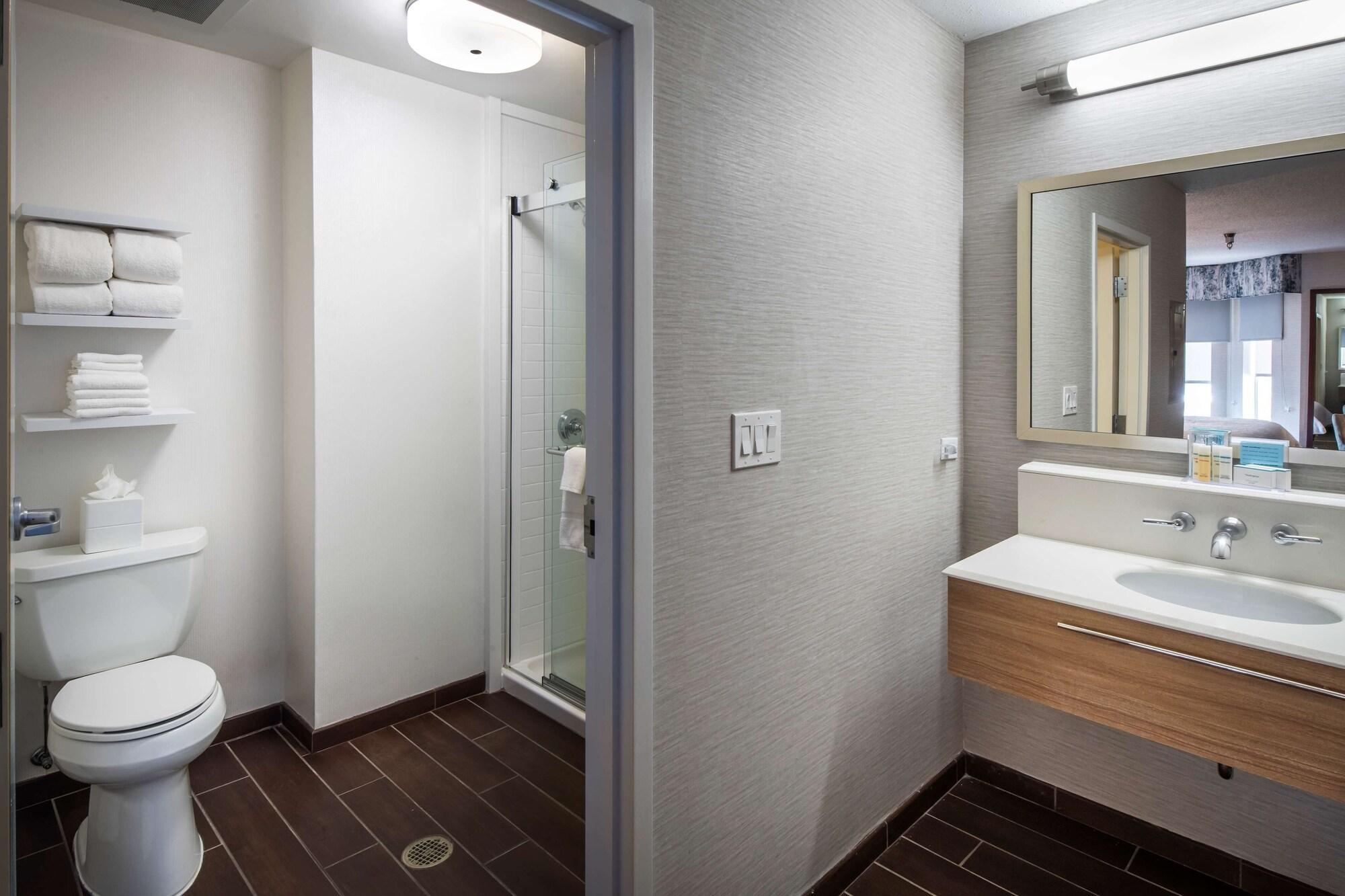 Hampton Inn & Suites Lincolnshire Exteriör bild